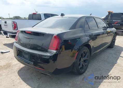 2022 Chrysler 300 S from USA, damaged, VIN 2C3CCABG9NH107592